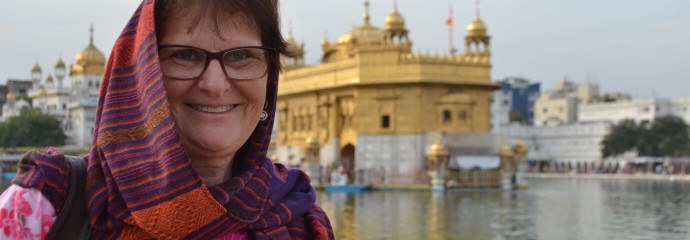 Temple d'or d'Amritsar haut-lieu Sikh Penjab 